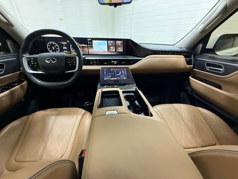 Used 2025 INFINITI QX80 Sensory image 42