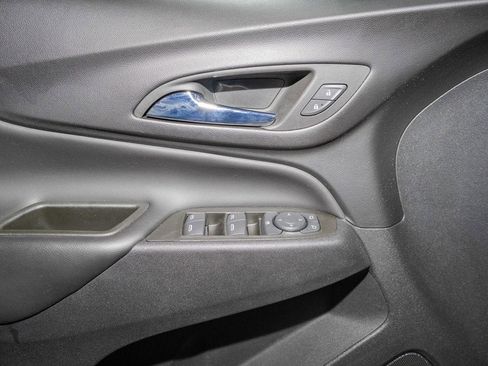 Certified 2023 Chevrolet Equinox LT image 11