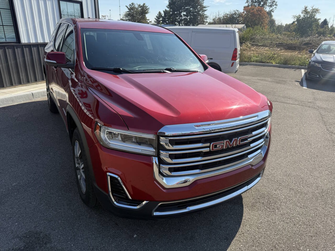 Used 2021 GMC Acadia SLE FWD image 4