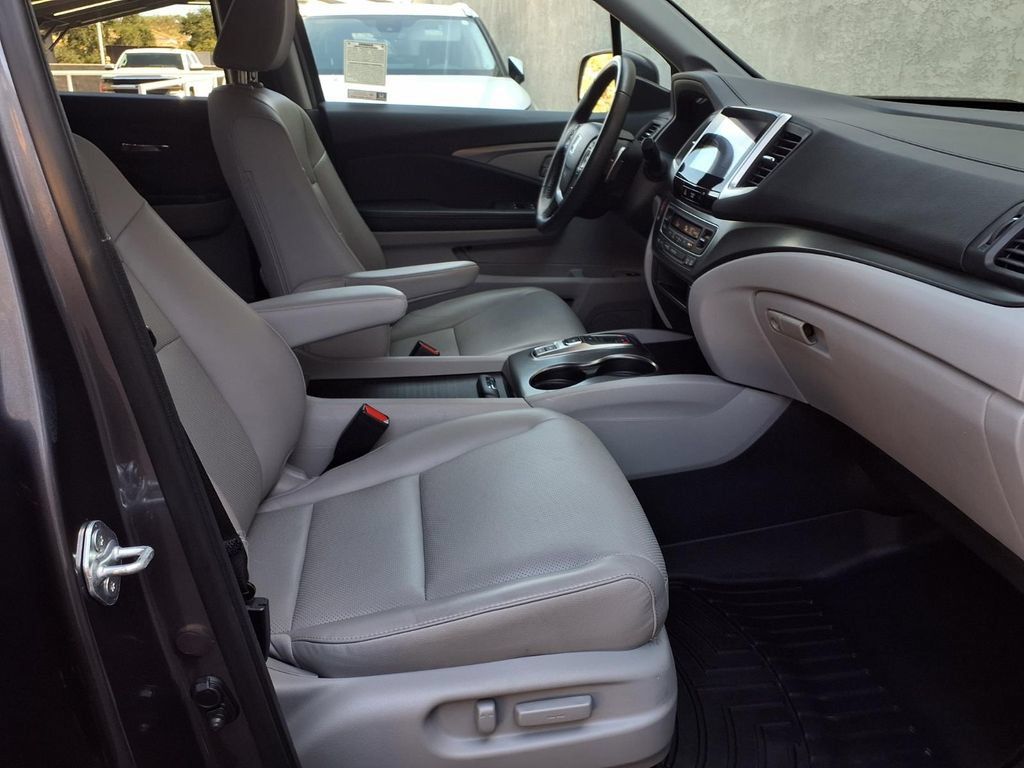 Used 2020 Honda Ridgeline RTL image 35