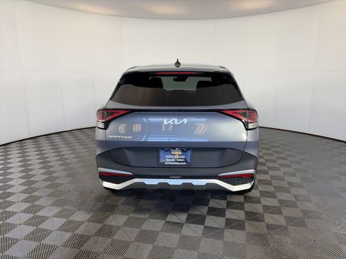 Used 2023 Kia Sportage EX image 9