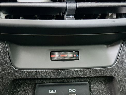 Used 2023 Audi A3 2.0T Premium image 27