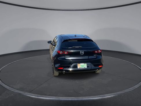 Used 2019 MAZDA MAZDA3 Hatchback w/ Premium Package image 7