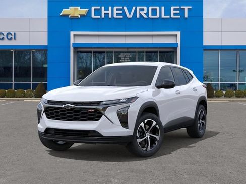 New 2026 Chevrolet Trax RS w/ Sunroof Package FWD image 6