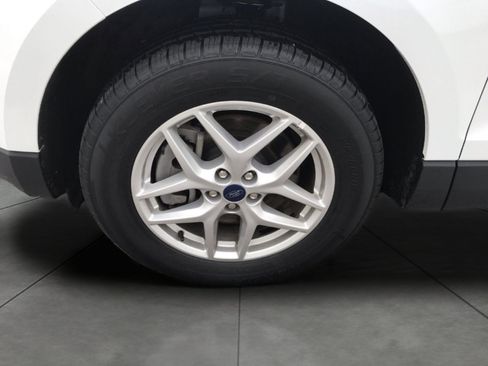 Used 2022 Ford Edge SEL AWD/4WD image 3