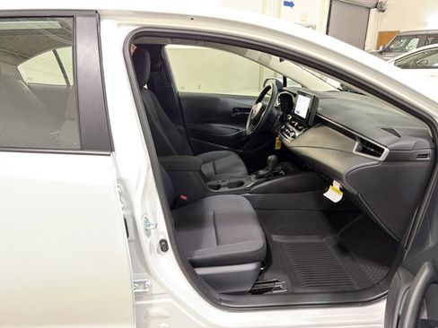 Used 2026 Toyota Corolla LE image 36