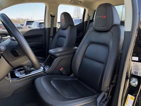 Used 2022 GMC Canyon AT4 image 28