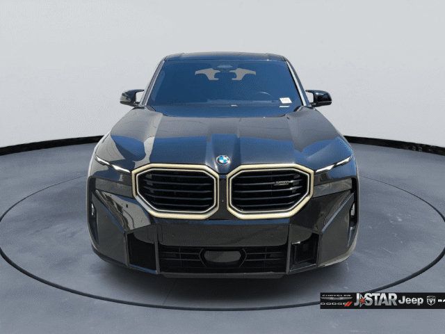 Used 2023 BMW XM AWD/4WD image 2