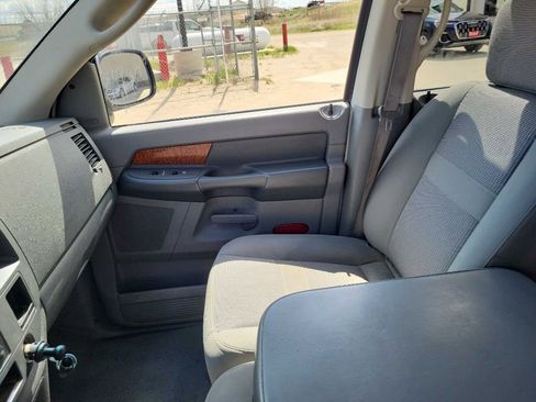 Used 2006 Dodge Ram 1500 Truck SLT AWD/4WD image 2