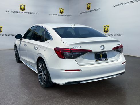 Used 2023 Honda Civic Touring image 3