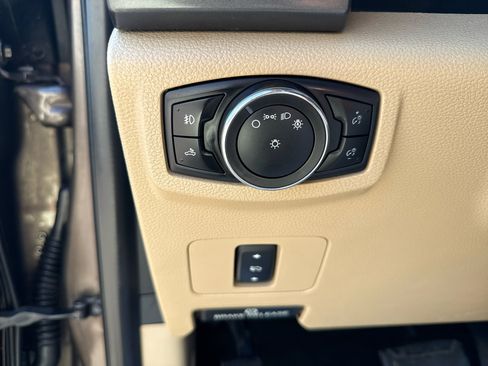 Used 2017 Ford F350 XLT w/ XLT Value Package image 27