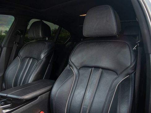 Used 2019 BMW 540i xDrive w/ M Sport Package AWD/4WD image 18
