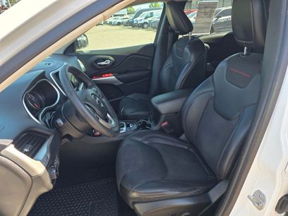 Used 2018 Jeep Cherokee Trailhawk