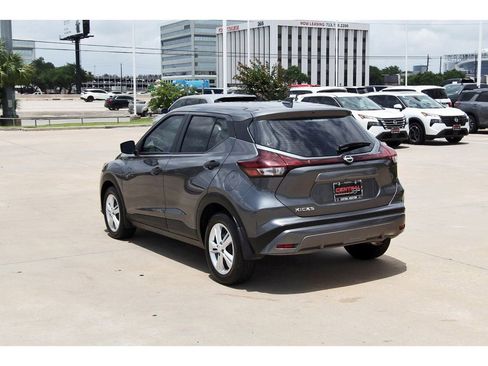 Used 2025 Nissan Kicks Play S FWD image 4