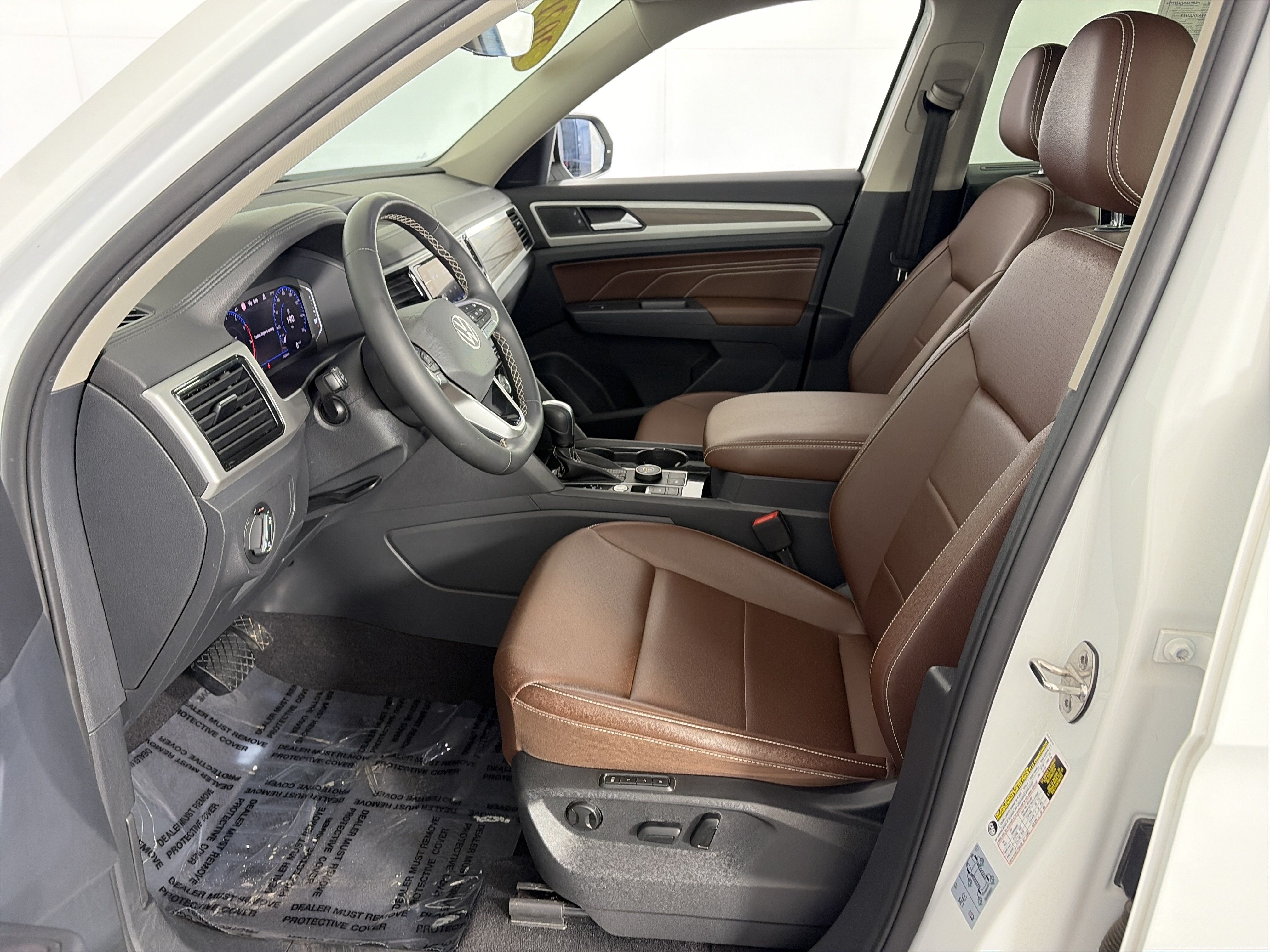 Used 2021 Volkswagen Atlas SEL AWD/4WD image 6
