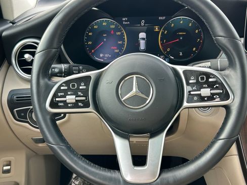 Used 2022 Mercedes-Benz GLC 300 4MATIC image 18