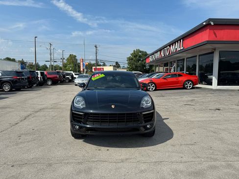 Used 2018 Porsche Macan AWD/4WD image 8