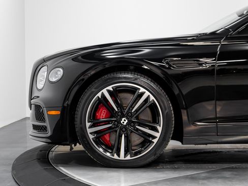 Used 2021 Bentley Flying Spur W12 image 43