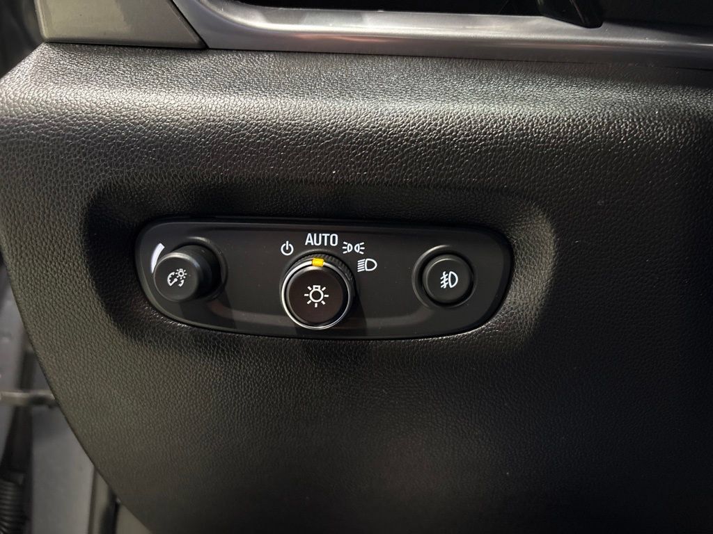 Used 2020 Chevrolet Traverse LT AWD/4WD image 26