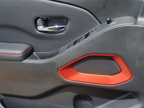 New 2025 Nissan Frontier PRO-4X image 19