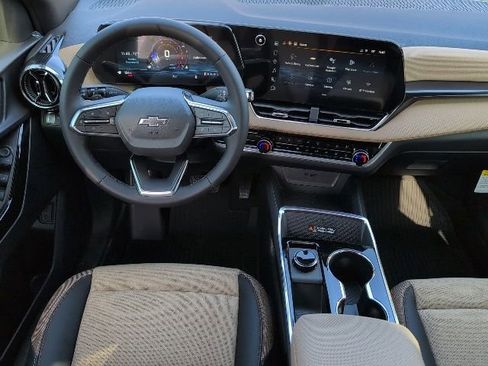 New 2026 Chevrolet Equinox ACTIV w/ Convenience Package III image 4