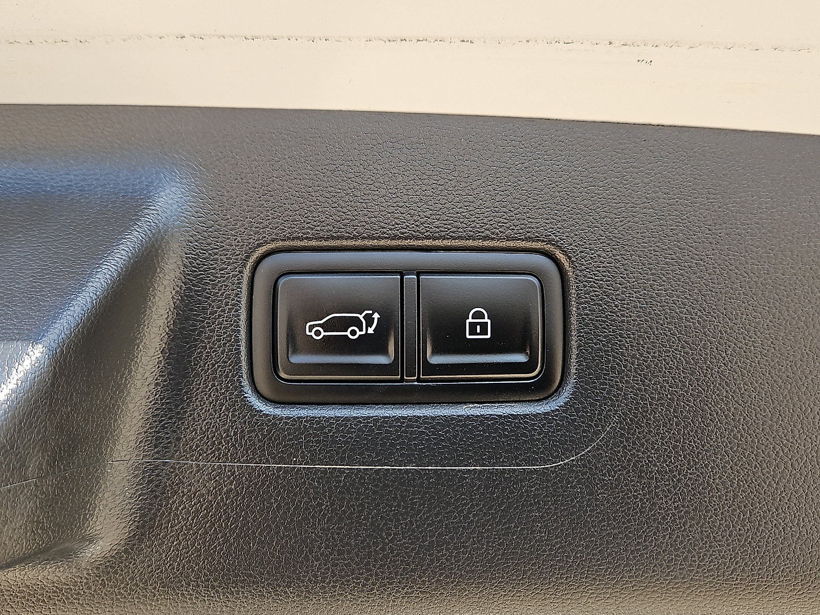 Used 2025 Hyundai Santa Fe Calligraphy AWD/4WD image 8