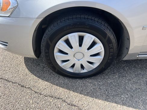 Used 2007 Chevrolet Impala LT image 4