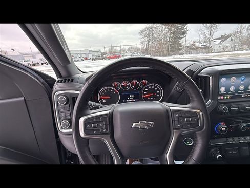 Certified 2022 Chevrolet Silverado 1500 RST w/ Redline Edition image 12