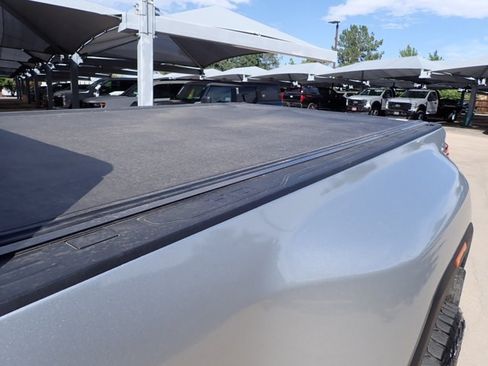 Used 2022 GMC Sierra 3500 Denali w/ Denali Ultimate Package AWD/4WD image 8