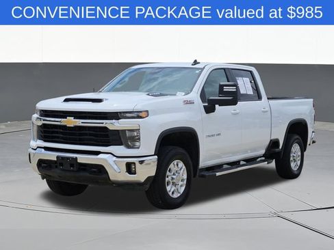 Used 2026 Chevrolet Silverado 2500 LT AWD/4WD image 3