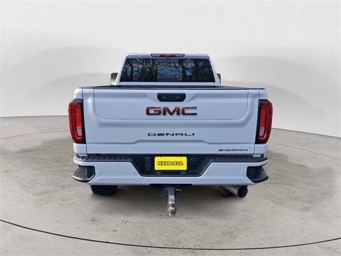 Used 2023 GMC Sierra 3500 Denali image 4