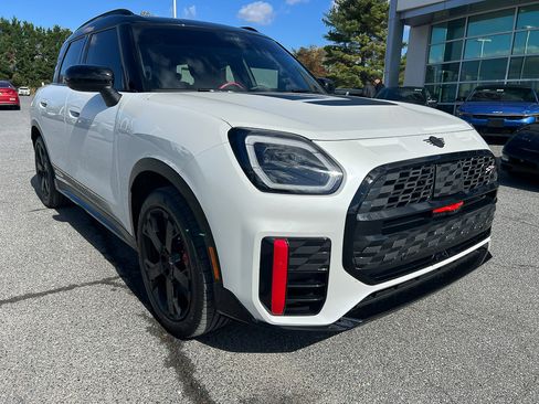 Used 2025 MINI Cooper Countryman John Cooper Works w/ Comfort Package Max image 10