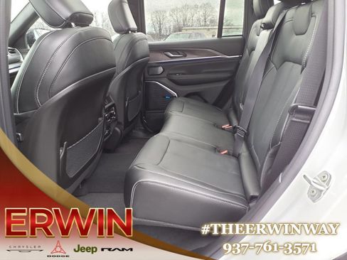 New 2023 Jeep Grand Cherokee Overland image 6