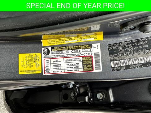 Used 2021 Toyota Highlander LE image 18