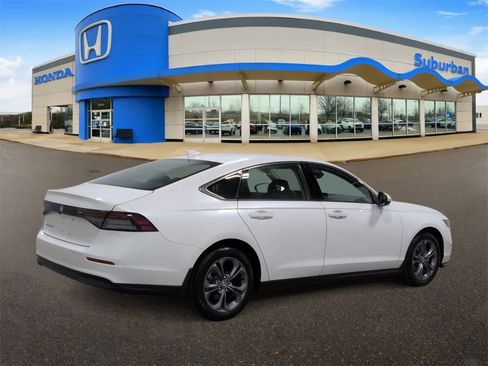 Used 2024 Honda Accord EX image 8
