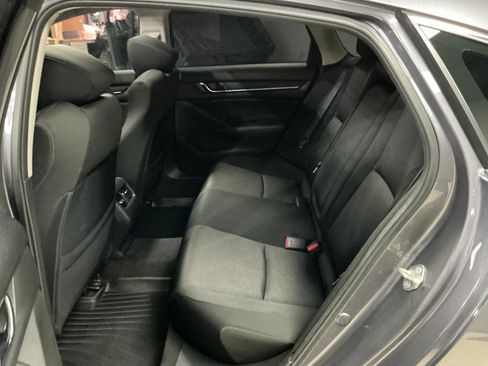 Used 2018 Honda Accord EX image 23