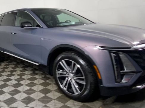 New 2026 Cadillac Lyriq Luxury image 3