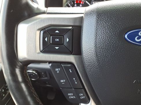 Used 2022 Ford F250 Platinum AWD/4WD image 34