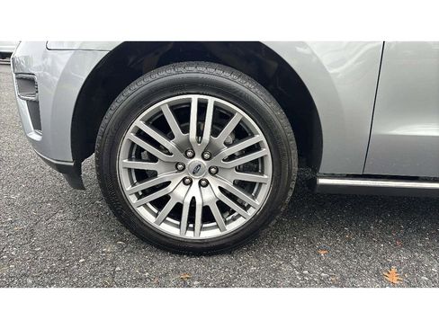 Used 2022 Ford Expedition Max Limited image 26