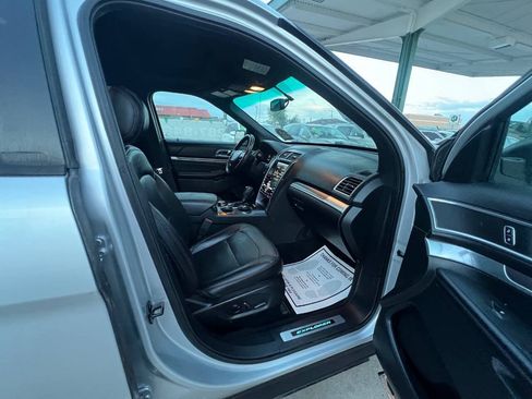 Used 2016 Ford Explorer Sport w/ Equipment Group 401A AWD/4WD image 11