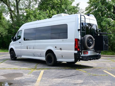 Used 2020 Mercedes-Benz Sprinter 3500 image 7
