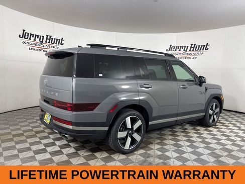 Used 2025 Hyundai Santa Fe Limited FWD image 5