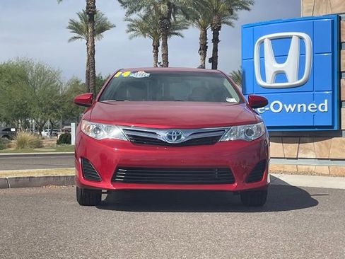 Used 2014 Toyota Camry LE image 5