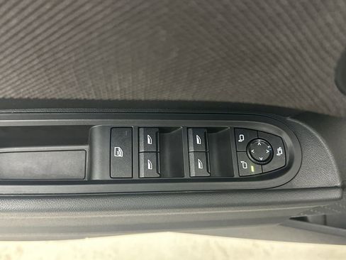 Certified 2025 MINI Cooper S image 14