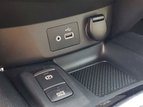 Used 2021 Nissan Rogue Sport SL w/ Premium Package image 30