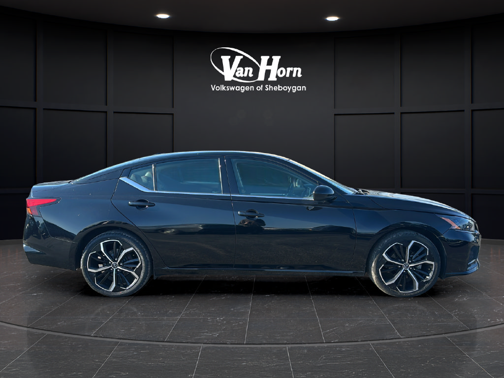 Certified 2024 Nissan Altima 2.5 SR FWD image 8