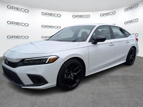 Used 2022 Honda Civic Sport image 3