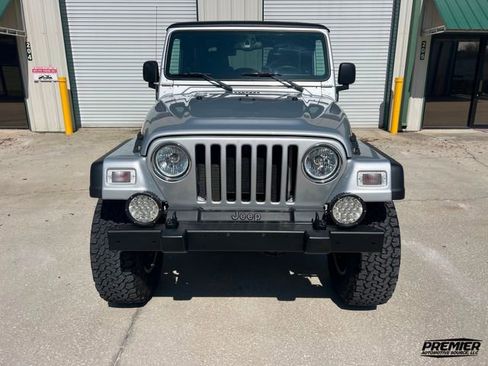 Used 2005 Jeep Wrangler Unlimited image 9