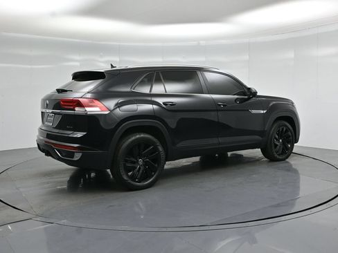 Used 2023 Volkswagen Atlas Cross Sport SE w/ Black Wheel Package AWD/4WD image 26