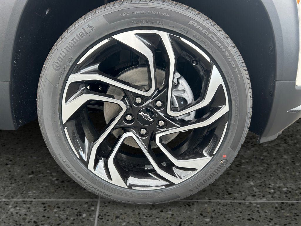 Used 2026 Chevrolet TrailBlazer RS w/ Convenience Package AWD/4WD image 9